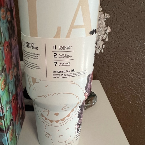 Stanley X Labubu Limited Edition Multicolor Quencher H2.0 Tumbler 40 oz NIB - Picture 10 of 13